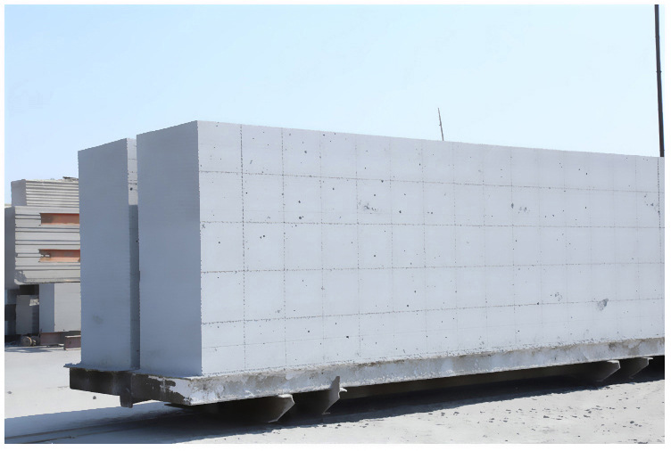 奎文加气块 加气砌块 轻质砖气孔结构及其影响因素